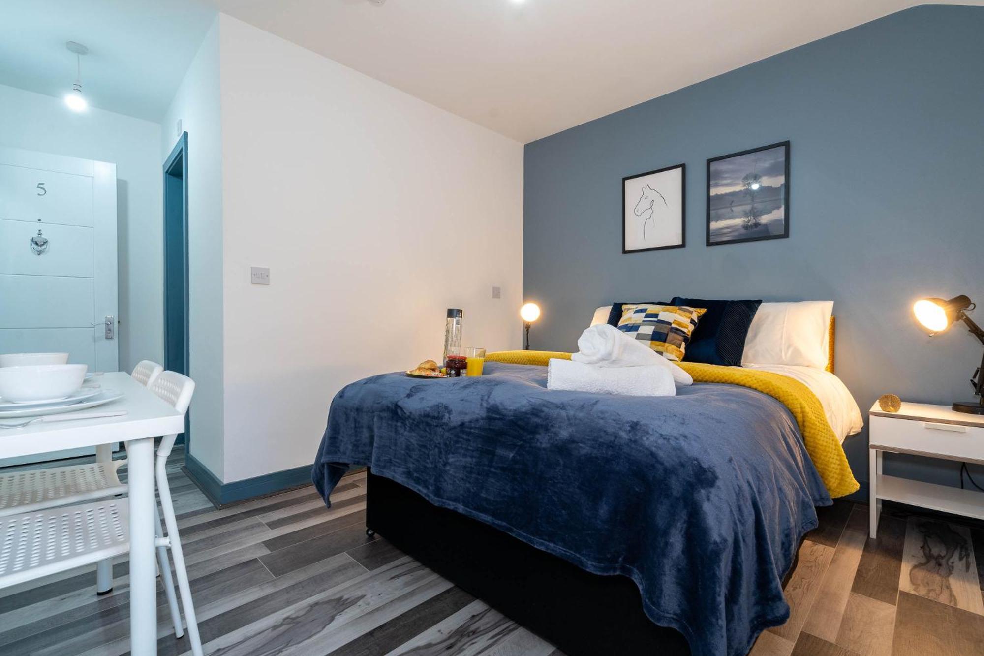 Sky 7 Apartment